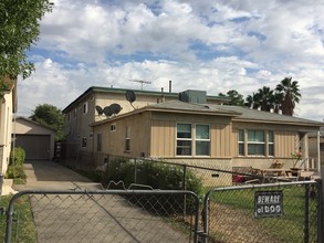 10906 Columbus Ave in Mission Hills, CA - Building Photo - Building Photo