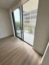 3734 NW 12th St, Unit A3 in Miami, FL - Building Photo - Building Photo