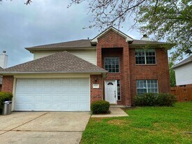 5109 Big Spring Dr in Pearland, TX - Building Photo