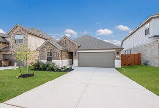 1641 Couser Ave in New Braunfels, TX - Building Photo - Building Photo