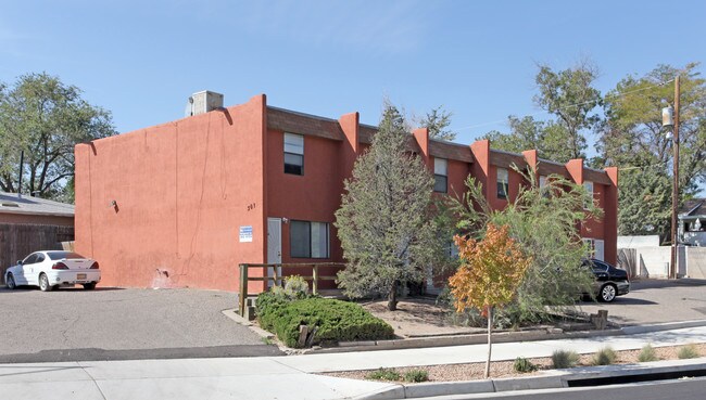 301 Morningside Dr SE in Albuquerque, NM - Building Photo - Building Photo