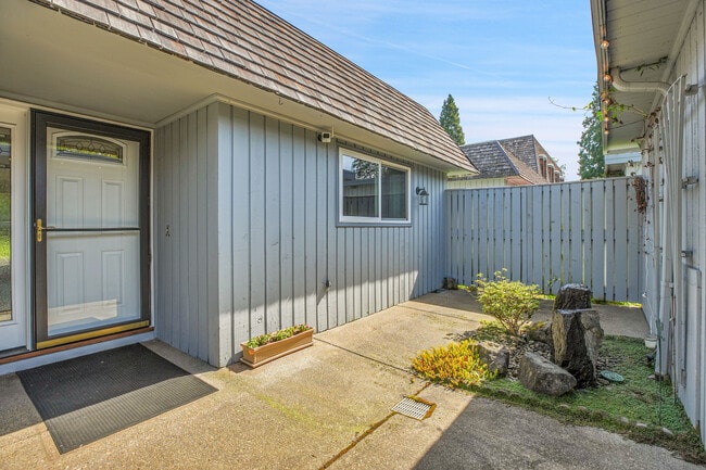 19805 NW Rock Creek Blvd in Portland, OR - Building Photo - Building Photo