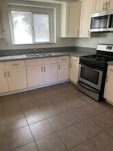 4243 W Slauson Ave, Unit Slauson in Los Angeles, CA - Foto de edificio - Building Photo