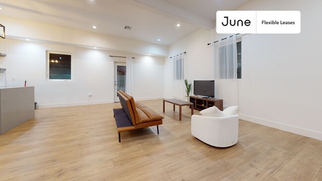 property at 5637 Riverton Ave