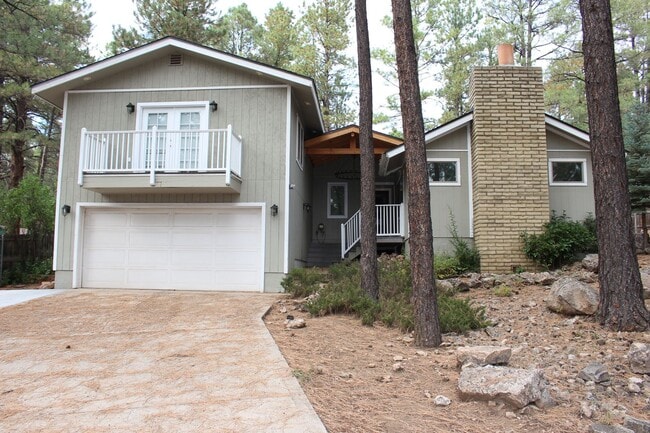 900 W Coy Dr in Flagstaff, AZ - Building Photo - Building Photo