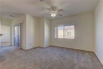 6170 E Sahara Ave in Las Vegas, NV - Building Photo - Building Photo