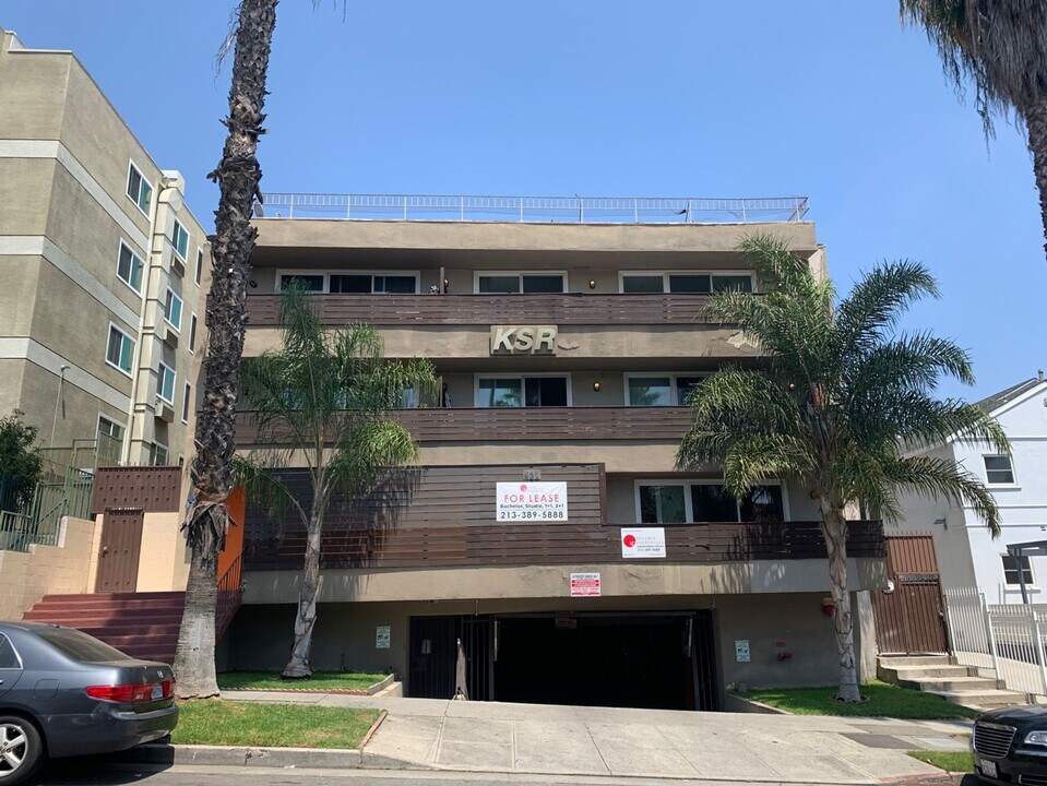 932 Westmoreland Ave-Unit -201 in Los Angeles, CA - Building Photo