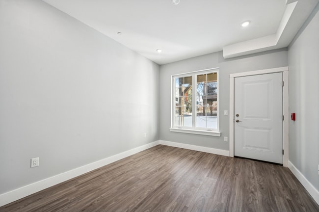 707 W Cumberland St, Unit B in Philadelphia, PA - Building Photo - Building Photo