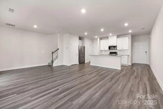 1010 Maltby St in Charlotte, NC - Foto de edificio - Building Photo