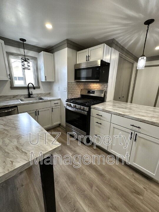 24 Manchester Ave in Westminster, MD - Building Photo