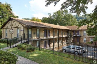 Merry Rowe in Birmingham, AL - Foto de edificio - Interior Photo