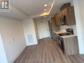 1333 Weber St E in Kitchener, ON - Building Photo - Building Photo