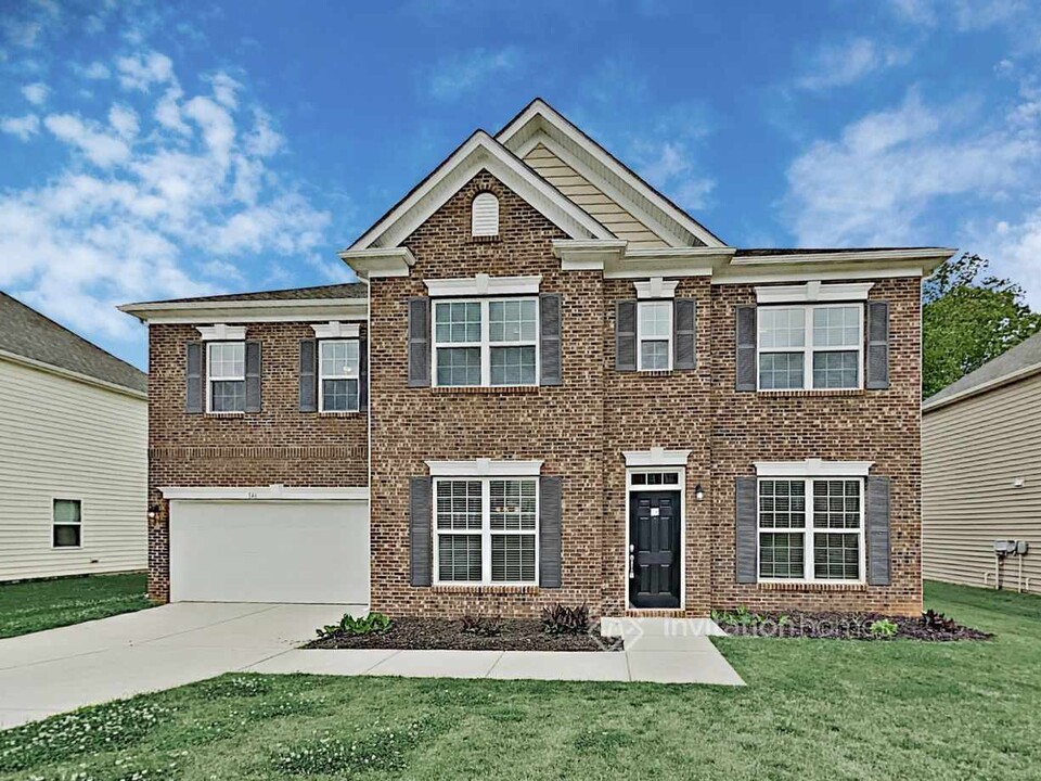 146 Sassafras Rd in Mooresville, NC - Foto de edificio