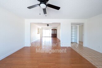 2147 W Edgewood Ave in Mesa, AZ - Building Photo - Building Photo