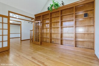 3504 White Eagle Dr in Naperville, IL - Building Photo - Building Photo
