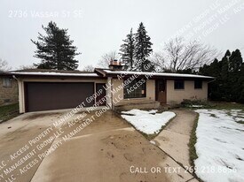 2736 Vassar Dr SE in Grand Rapids, MI - Building Photo