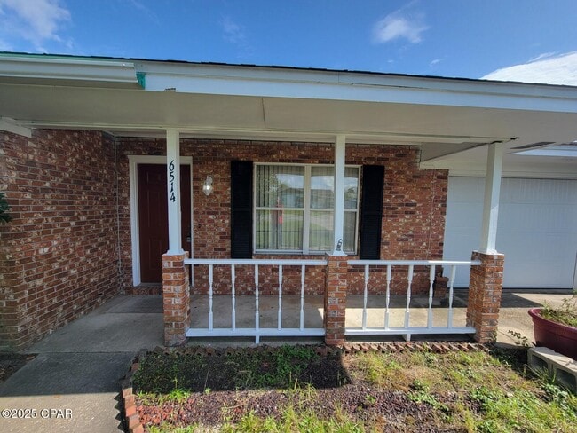 6514 Omoko St in Panama City, FL - Building Photo - Building Photo