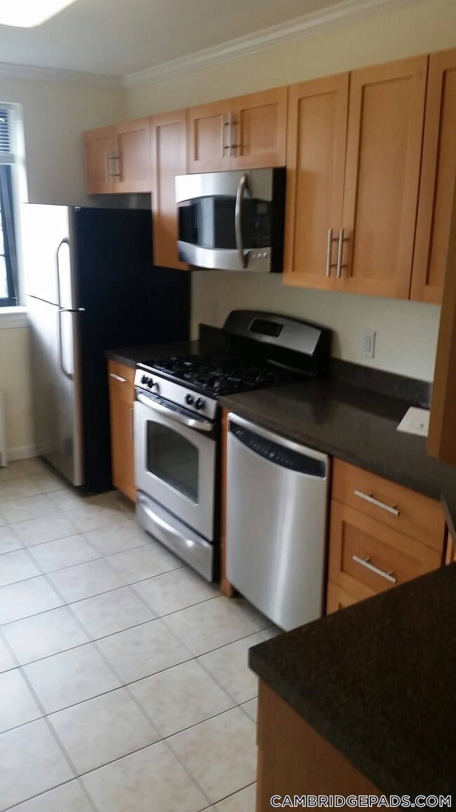 60 Brattle St in Cambridge, MA - Building Photo - Building Photo