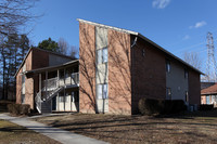 Lakeside Apartments in Burlington, NC - Foto de edificio - Building Photo