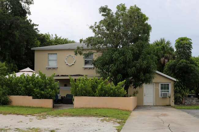 1220 Wellington St in West Palm Beach, FL - Building Photo - Building Photo