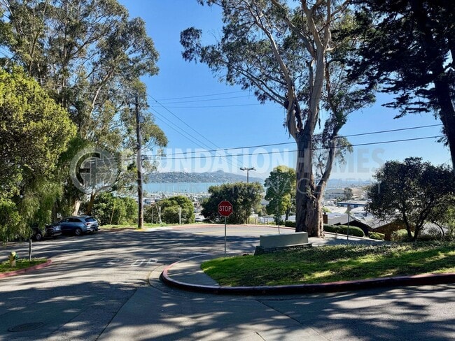 property at 126 Eden Roc Dr