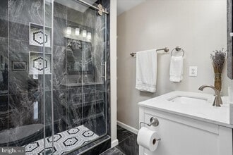 4400 Loganberry Ln in Montclair, VA - Building Photo - Building Photo