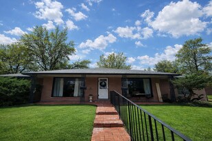923 S Greenwood Ave in Columbia, MO - Building Photo