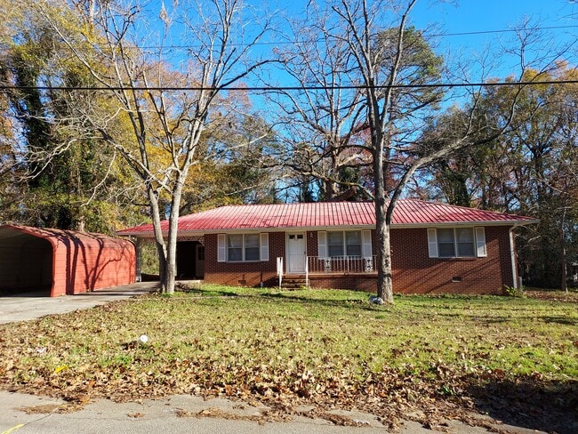 115 Simpson St in Iva, SC - Building Photo - Building Photo