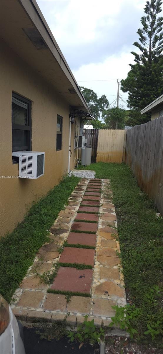 231 SW 31st Ave in Fort Lauderdale, FL - Foto de edificio - Building Photo