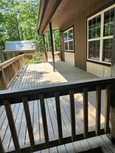 106 Oakpark Ln in Fairfield Bay, AR - Building Photo - Building Photo