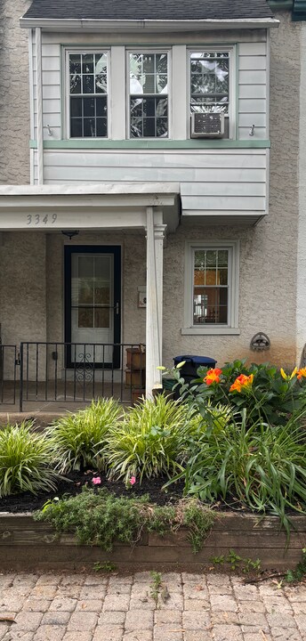 3349 Ainslie St in Philadelphia, PA - Building Photo