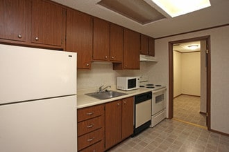 Lakemont Apartment Homes in Greensboro, NC - Building Photo - Interior Photo