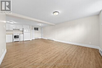 6819 Rocque St in Ottawa, ON - Building Photo - Building Photo