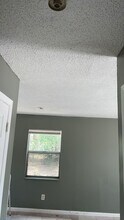 1726 E Idell St in Tampa, FL - Building Photo - Building Photo