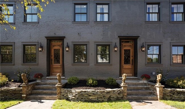 35 Olean St in East Aurora, NY - Building Photo - Building Photo
