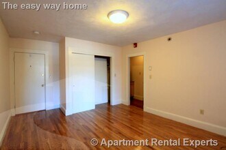 402 Highland Ave, Unit #1 in Somerville, MA - Building Photo - Building Photo