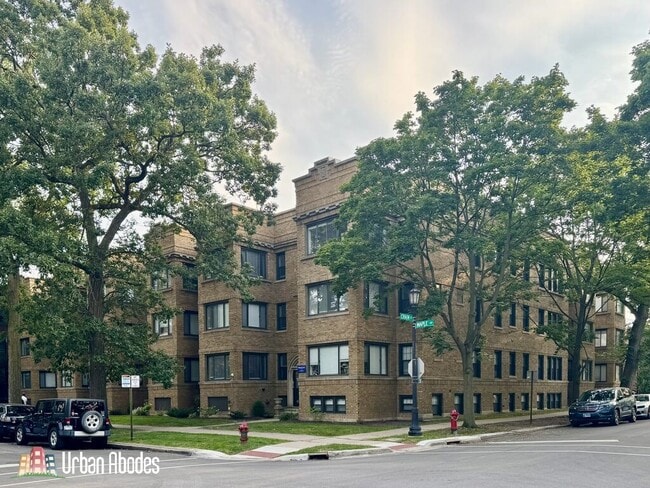 1124 Maple Ave, Unit J06P in Evanston, IL - Building Photo - Building Photo