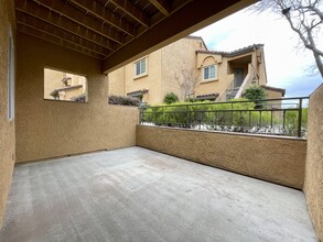 480 Bollinger Canyon Ln, Unit 172 in San Ramon, CA - Foto de edificio - Building Photo