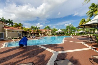2242 SE 26th Ln in Homestead, FL - Building Photo - Building Photo
