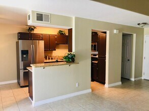 1109 Beechdale Dr, Unit B in Palmdale, CA - Building Photo - Building Photo