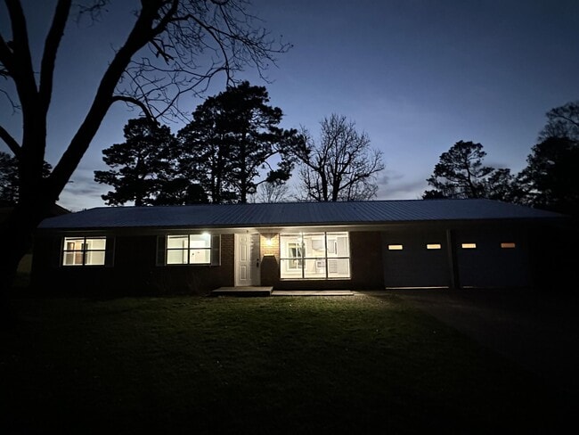 7 Stanford Dr