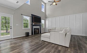 265 Apache Trail in Sanford, NC - Building Photo - Building Photo