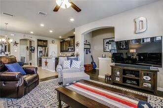 3927 Cascade Sky Dr in Arlington, TX - Building Photo - Building Photo