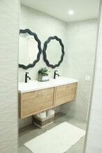 920 SW 4th Ave in Miami, FL - Foto de edificio - Building Photo