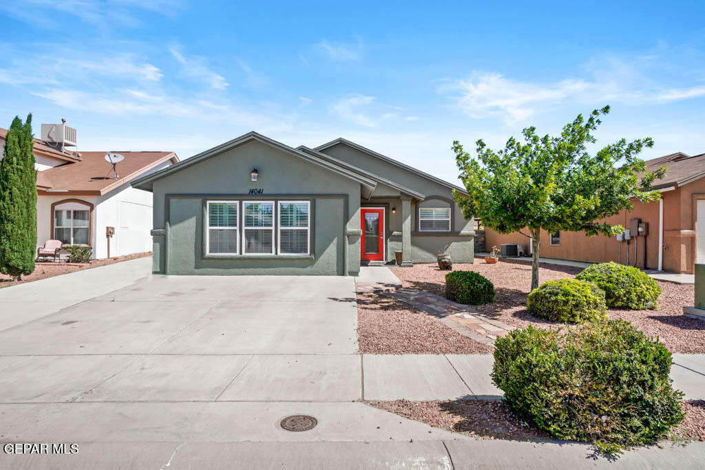 14041 Sandy Rock Dr in El Paso, TX - Building Photo