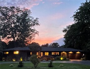 321 Council Rock Ave in Rochester, NY - Building Photo - Building Photo