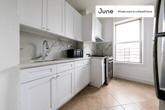 Private bedroom in 4 bed/1 bath Home in Brooklyn, NY - Building Photo - Building Photo