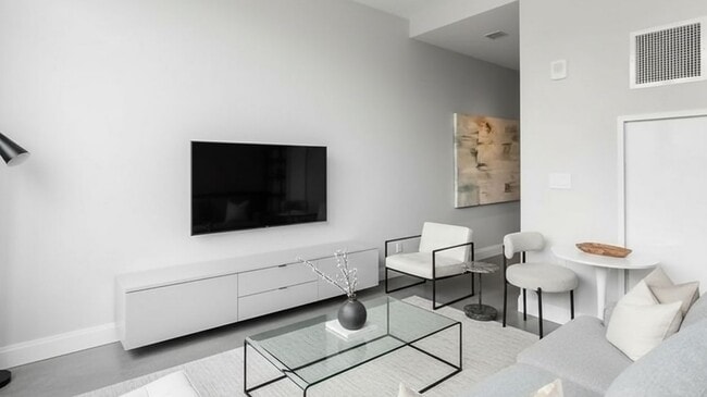 4705 Whitsett Ave, Unit 104 in Studio City, CA - Foto de edificio - Building Photo