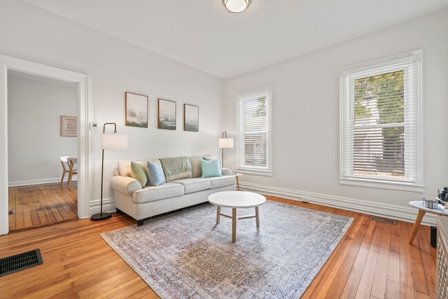 1 Oak St in Saratoga Springs, NY - Building Photo - Building Photo