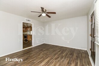 1200 N Oregon St in Chandler, AZ - Foto de edificio - Building Photo